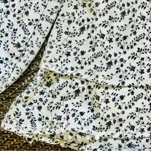 She + Sky White and Navy romper - Picture 7 of 7